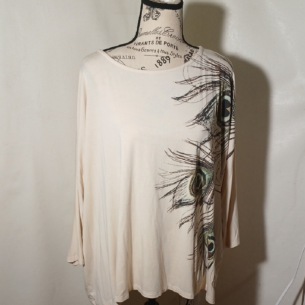 Karen Kane Women's Top Cream and Green 3/4 Sleeve Size Medium USA